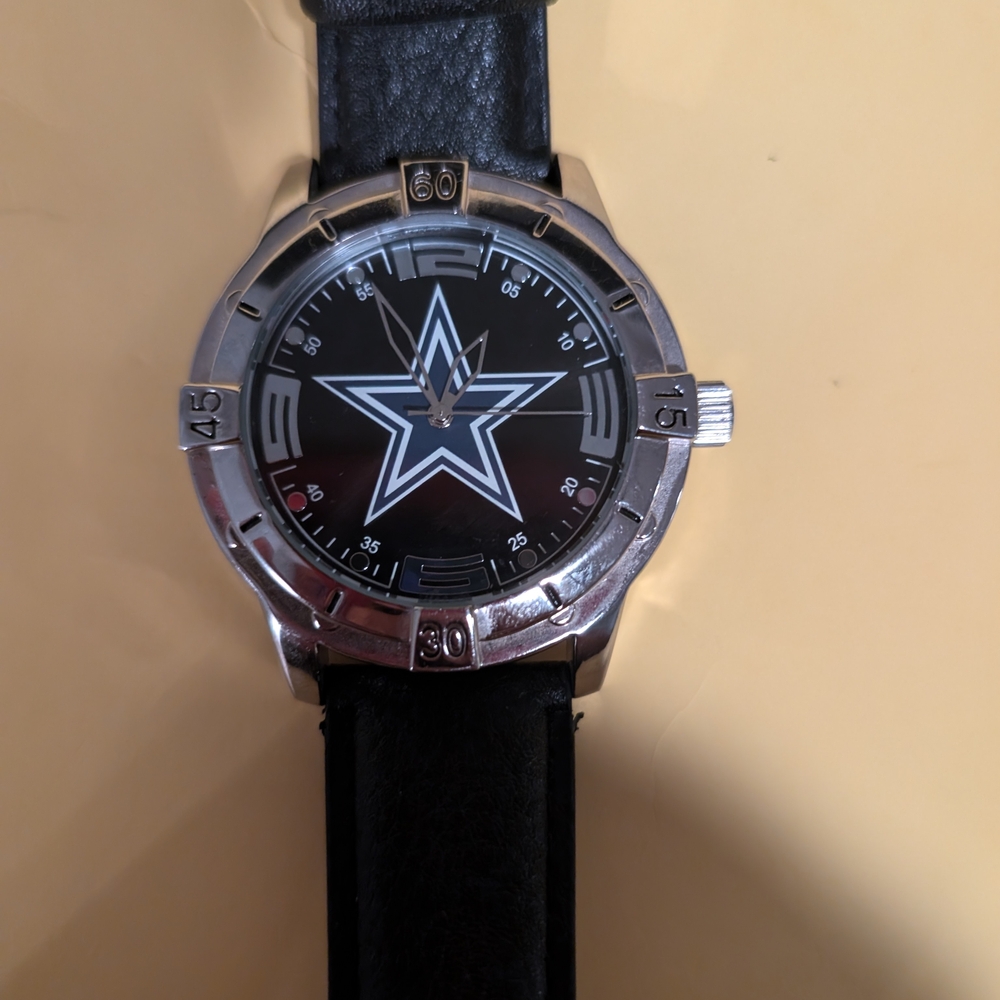 Men's Sparo Dallas Cowboy's Watch Needs A Battery